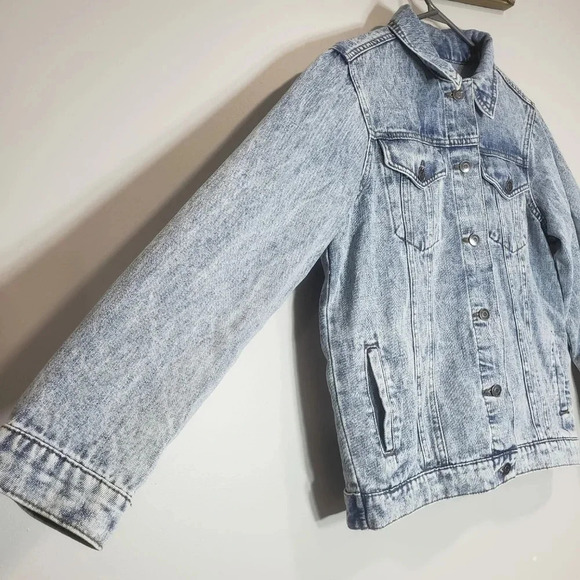 VGT  Looney Tunes Acid Wash Mens/Womans Jean Jacket,size M. - Picture 4 of 9